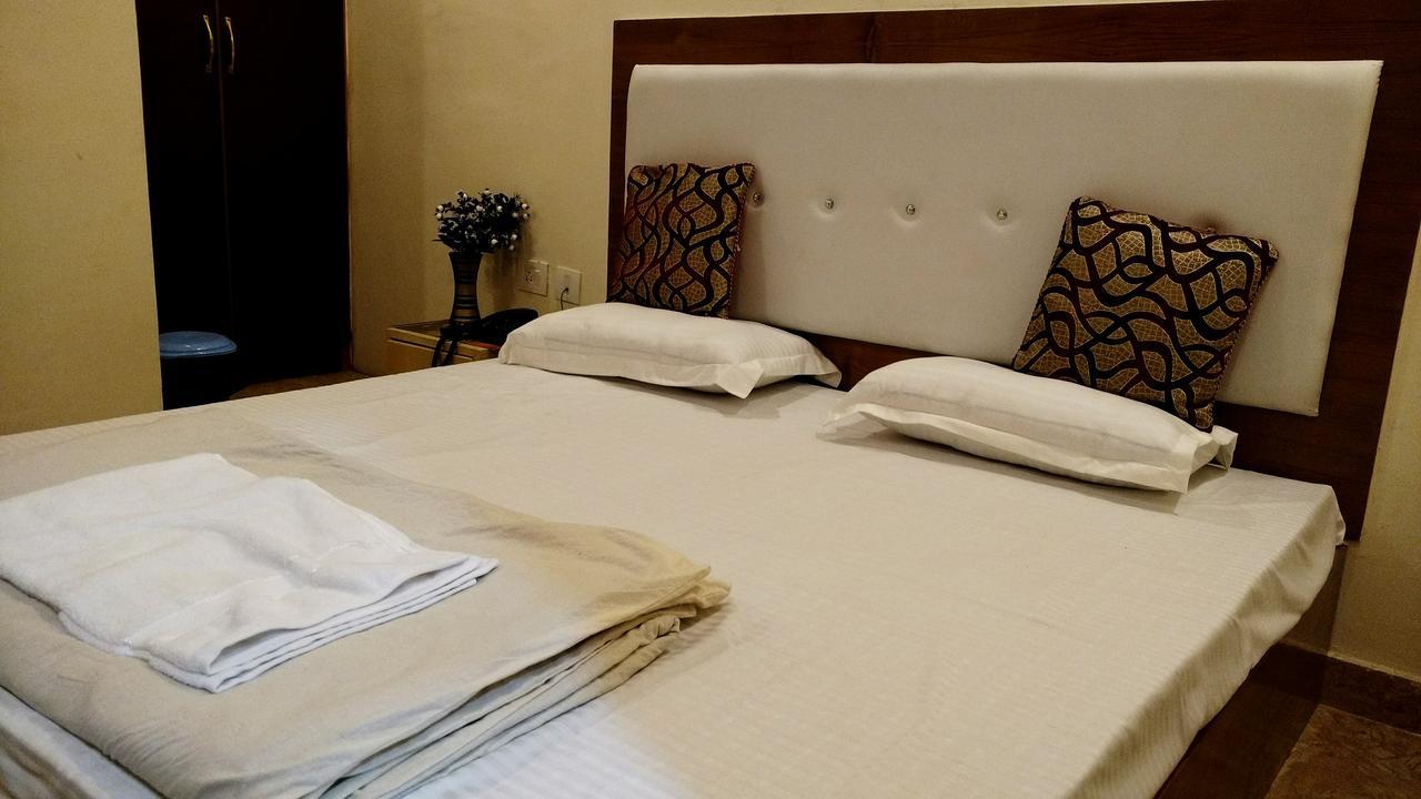 Hotel Rattans Regency Roorkee 外观 照片